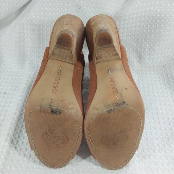 VINCE CAMUTO! FAWN BEIGE/TAN VEGAN SUEDE LEATHER LADDER FRONT HEELS! SZ 10M - Picture 9 of 11